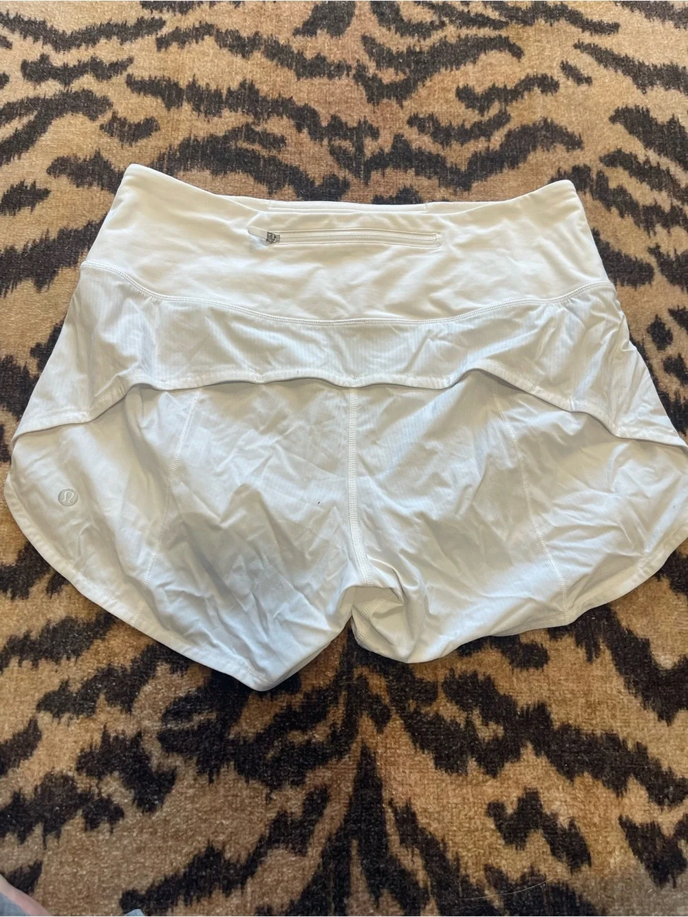 Lululemon White Women’s Shorts